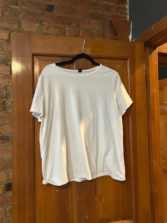 Women’s Crew Neck T-Shirts - Picture 2 of 4